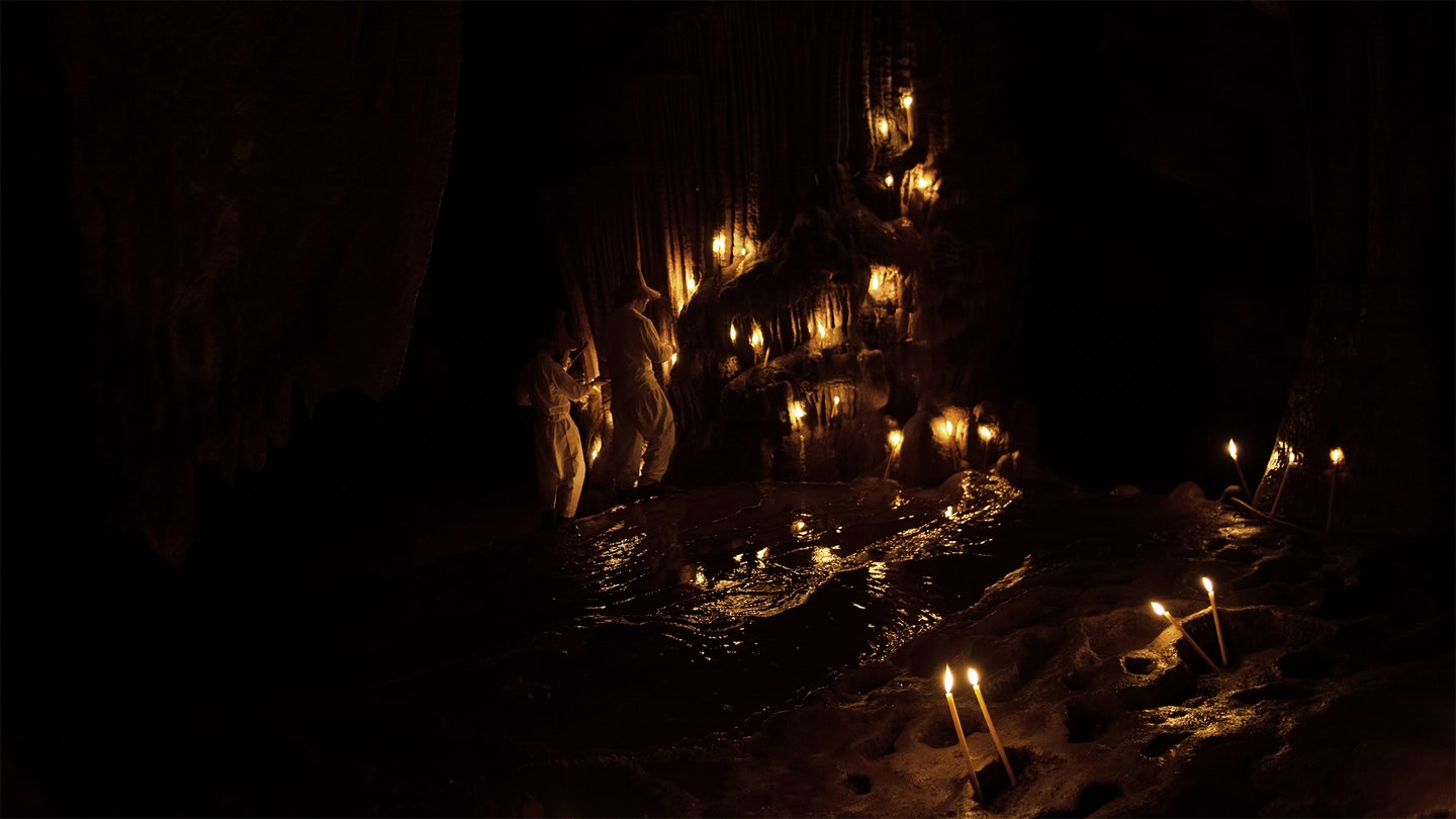 #2. Floating With Spirits (Meta) 由: Astrea Immersive